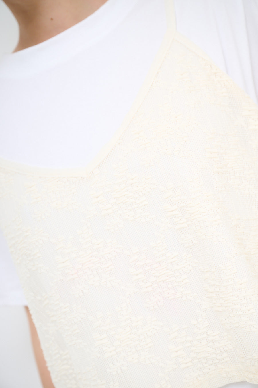 Tricou dama bumbac cu insertie din dantela