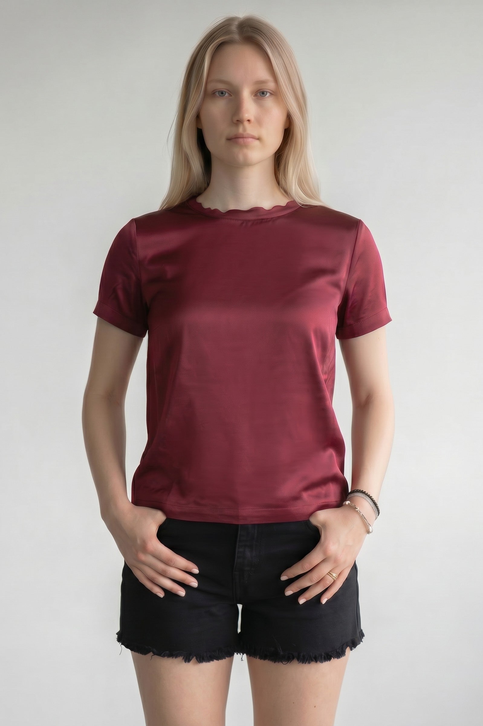 Tricou de dama din satin visiniu Vicolo cu guler DREPT si maneca scurta