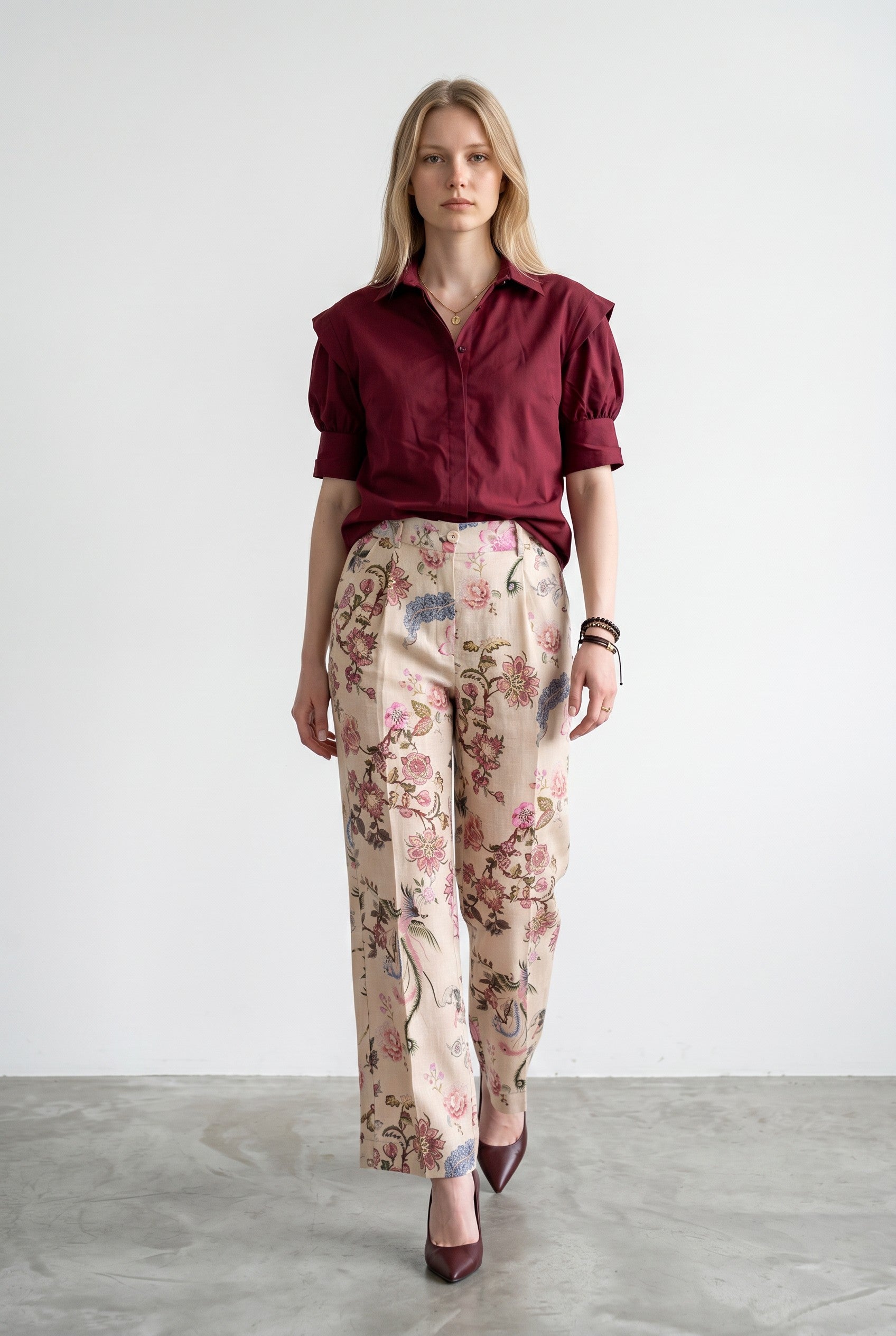 Pantaloni de vara din in cu flori roz Vicolo pentru femei
