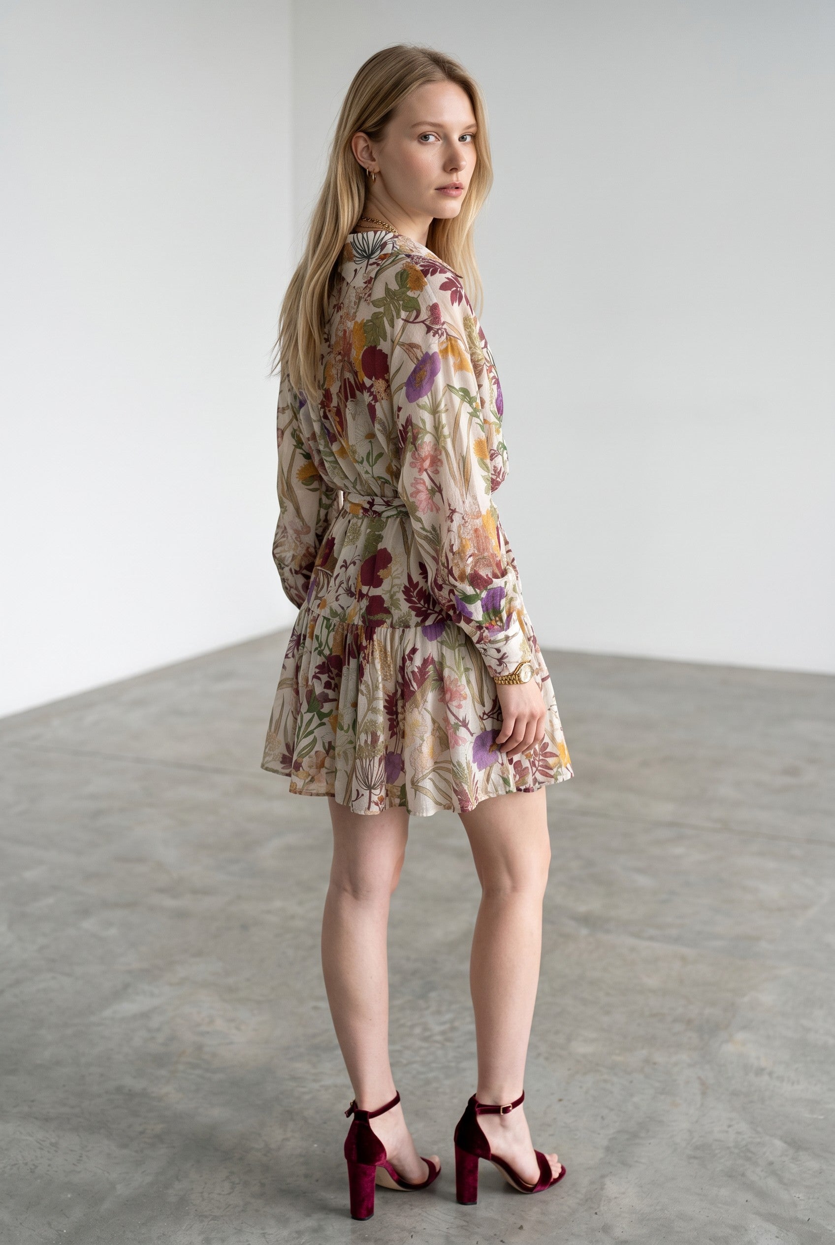 Rochie scurta stil camasa Vicolo cu imprimeu floral si cordon in talie