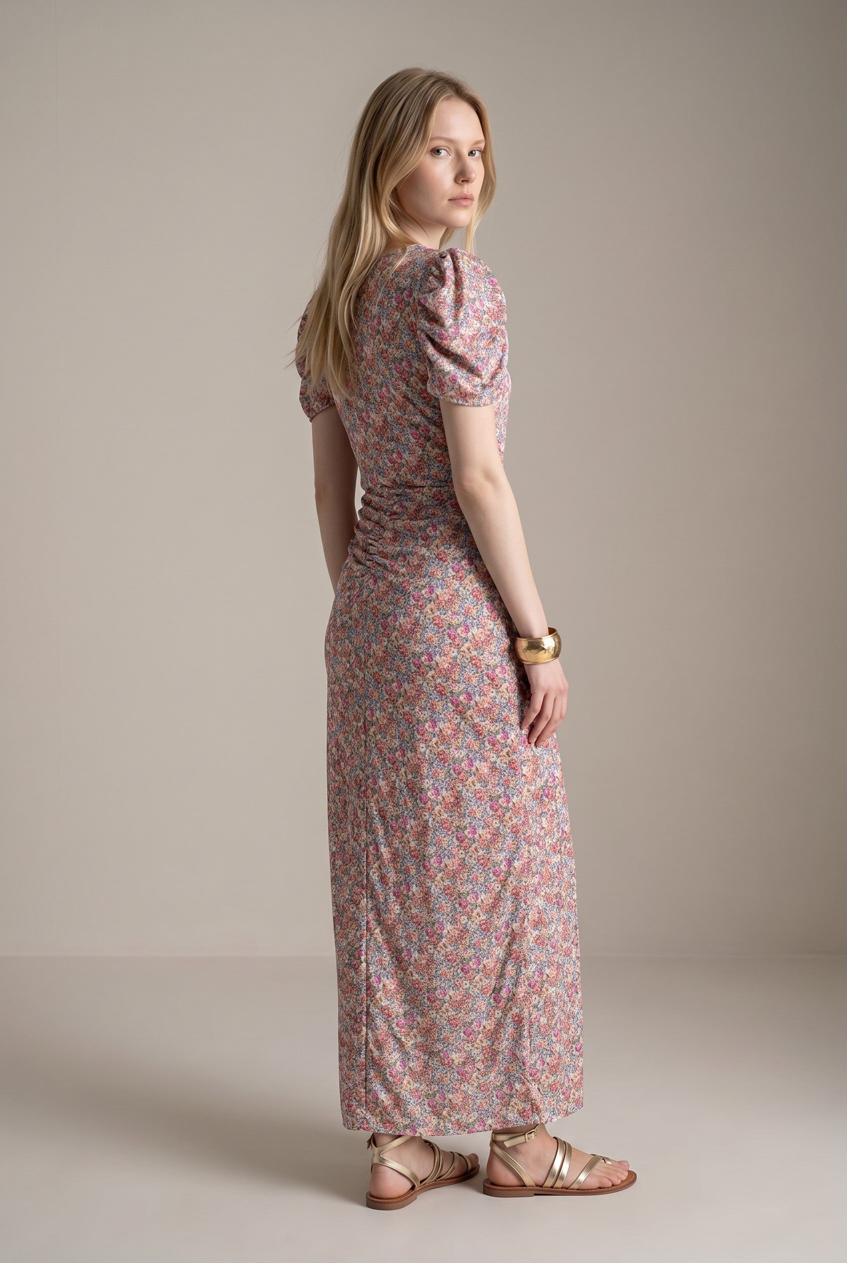 Rochie de dama Vicolo cu nou imprimeu floral si maneci bufante de vara