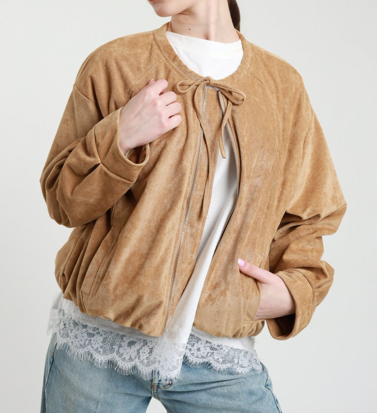 Geaca de dama stil bomber din piele întoarsa