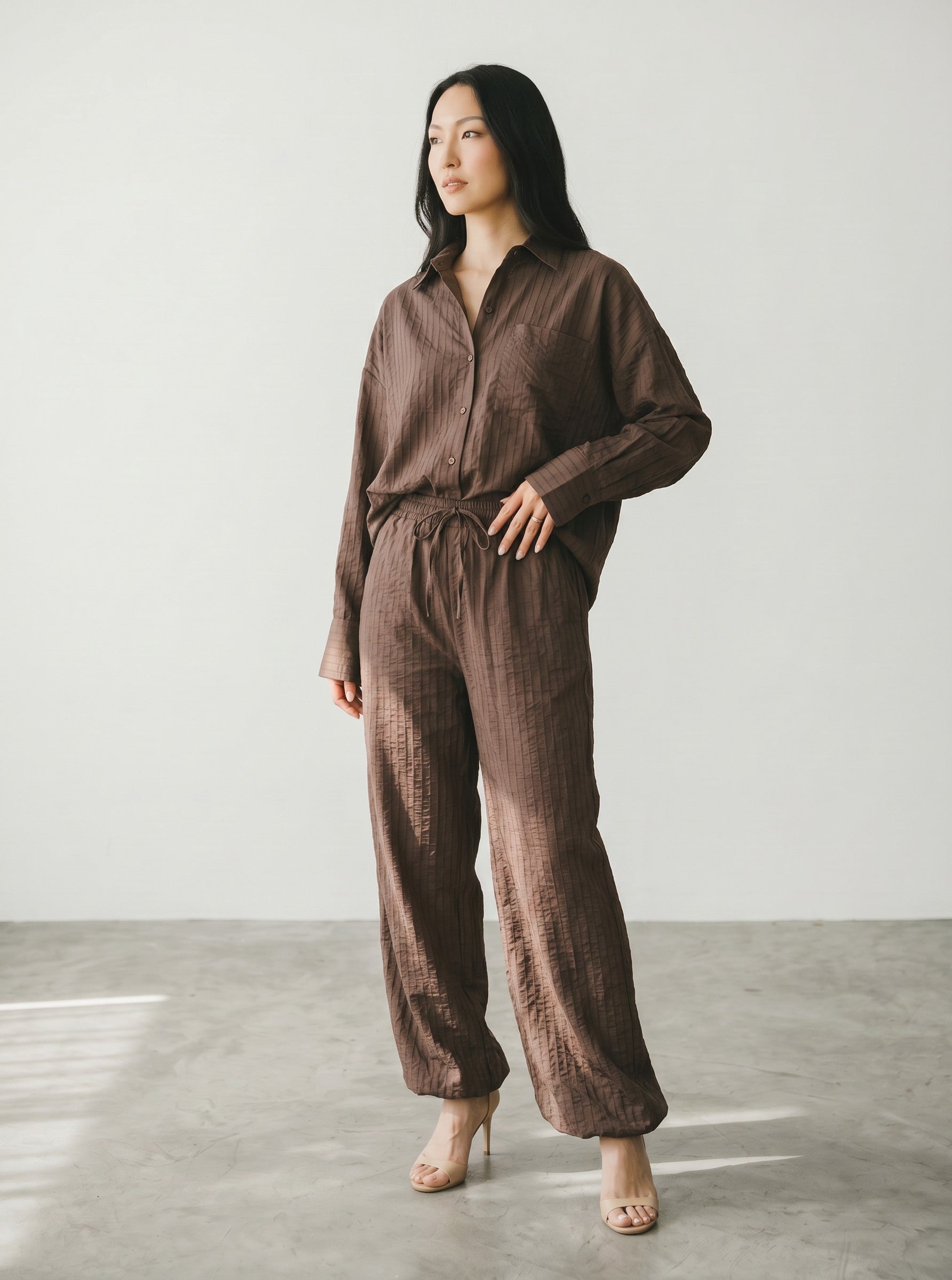 Set dama camasa si pantaloni cioccolato de vara