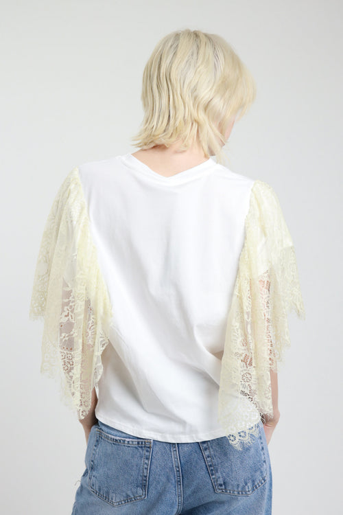 Tricou de dama din bumbac cu detalii din dantela pe umeri